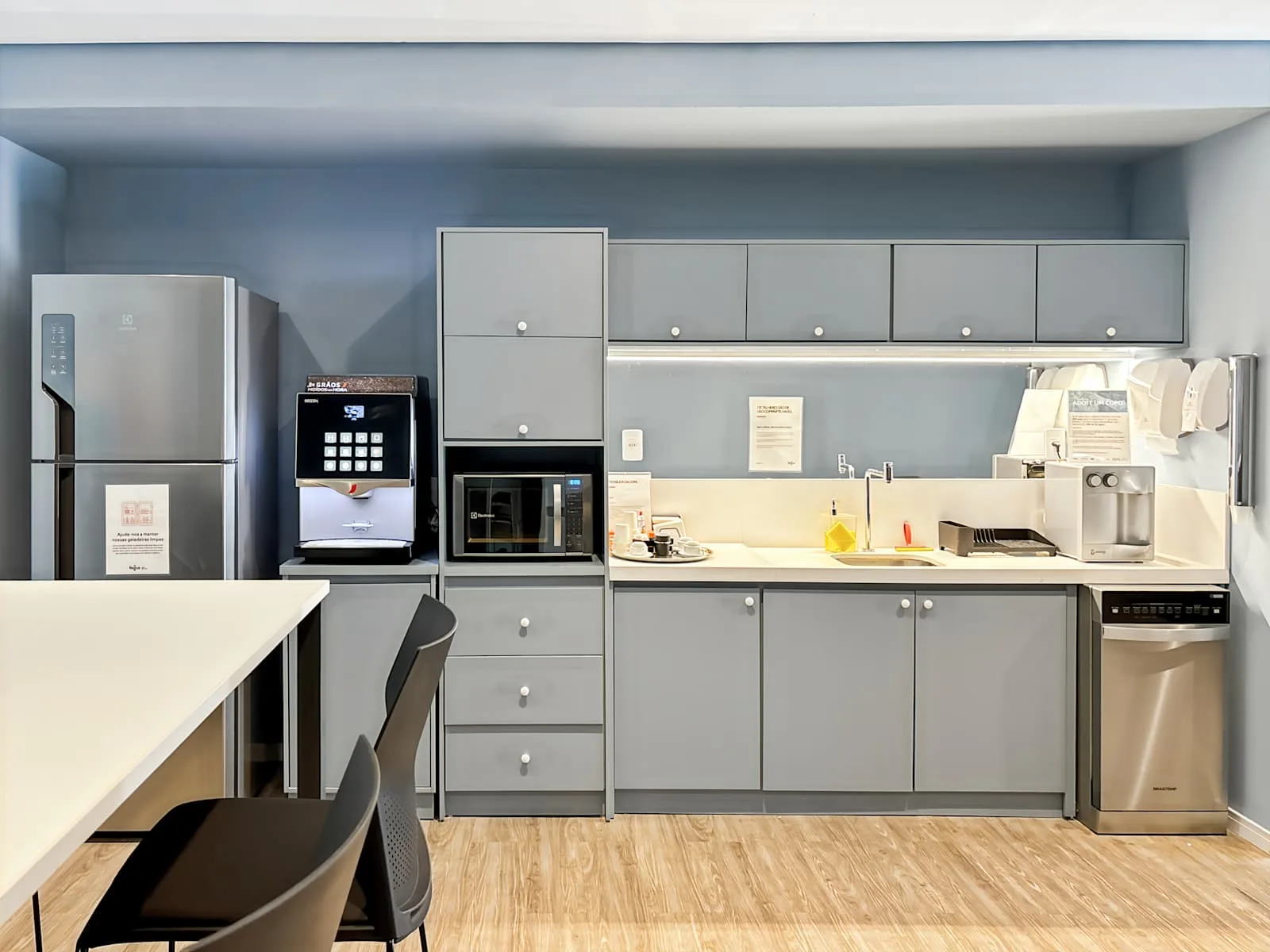 Regus Cuiabá, Regus Praça 8 de Abril, Kitchen, Cuiaba