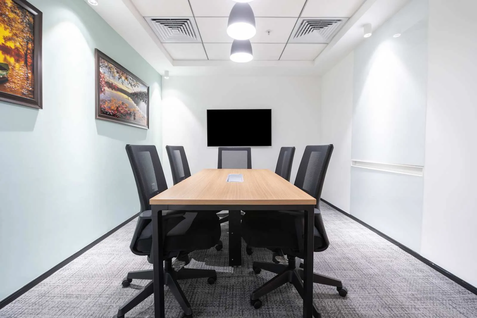 Regus Delhi, The Address, 5 लोगों के लिए बैठक कक्ष, नोएडा