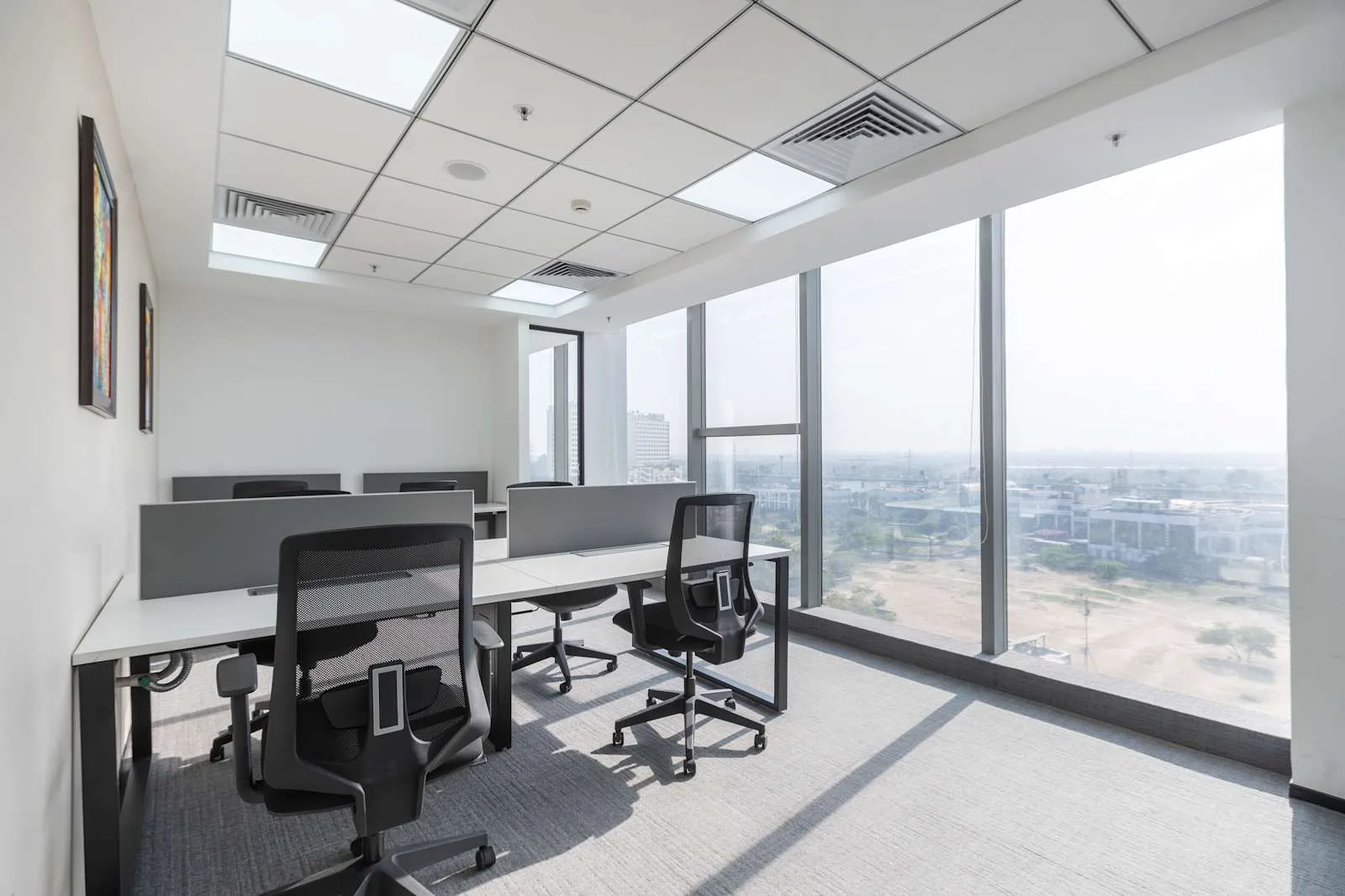 Regus Delhi, The Address, 6 वर्कस्टेशन वाला निजी कार्यालय, नोएडा