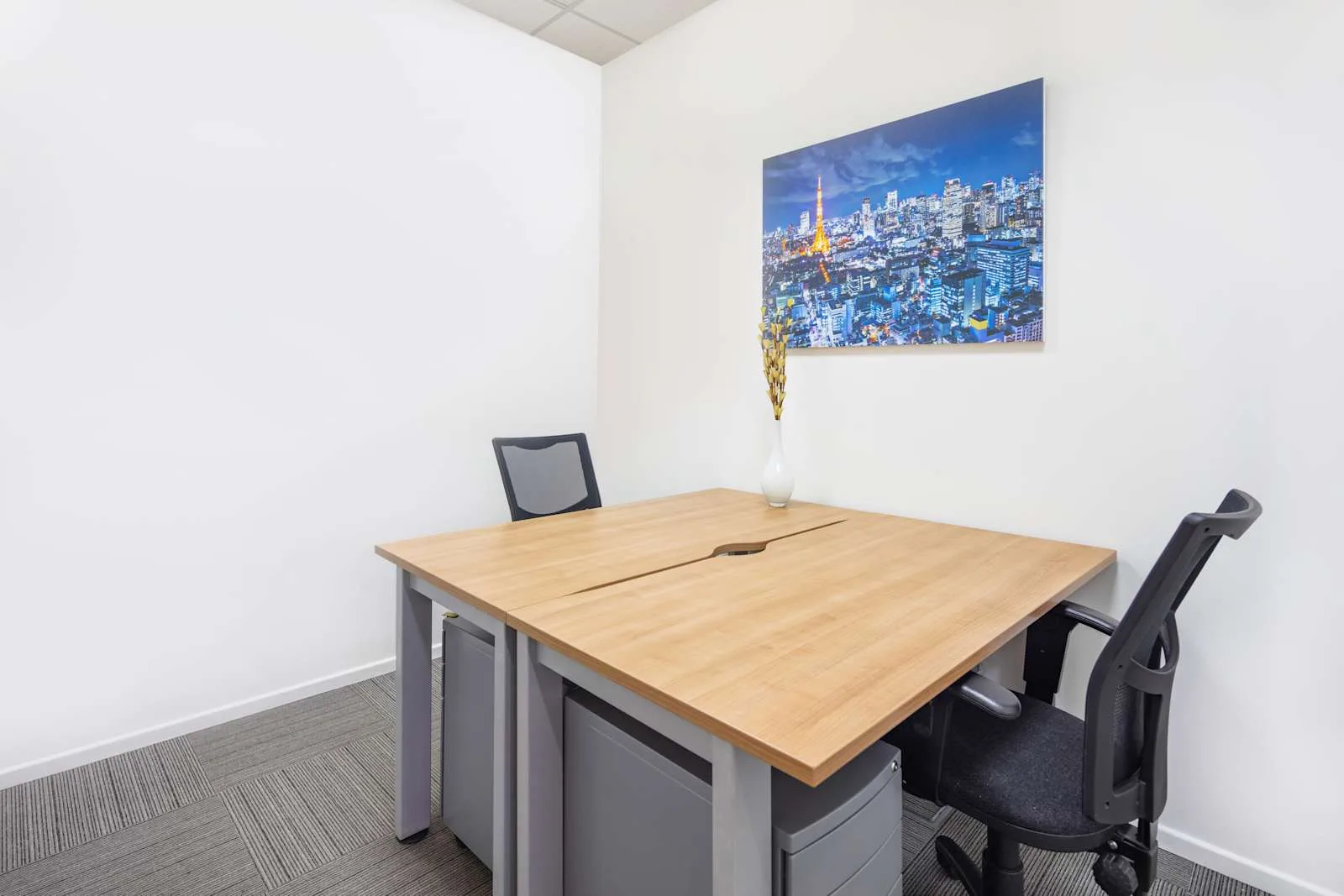 Regus DOHA, Jaidah Square، مكتب خاص بمحطتي عمل، الدوحة