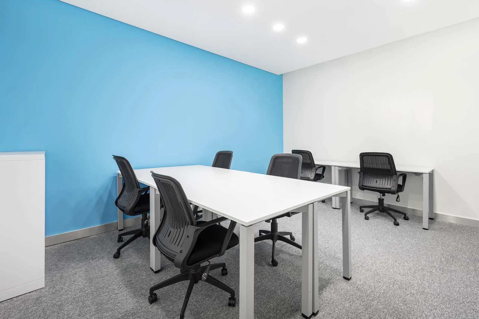 Regus DOHA, Lusail Twin Towers، مكتب خاص بـ 6 محطات عمل، لوسيل