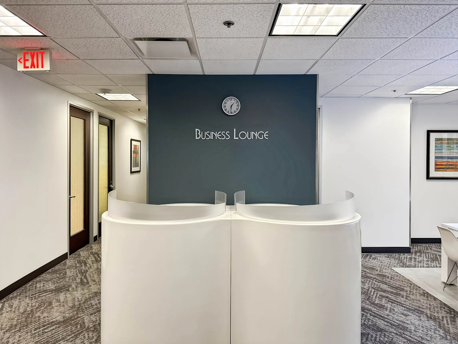 Regus IL, Downers Grove - Executive Towers West, Reception, Downers Grove, IL