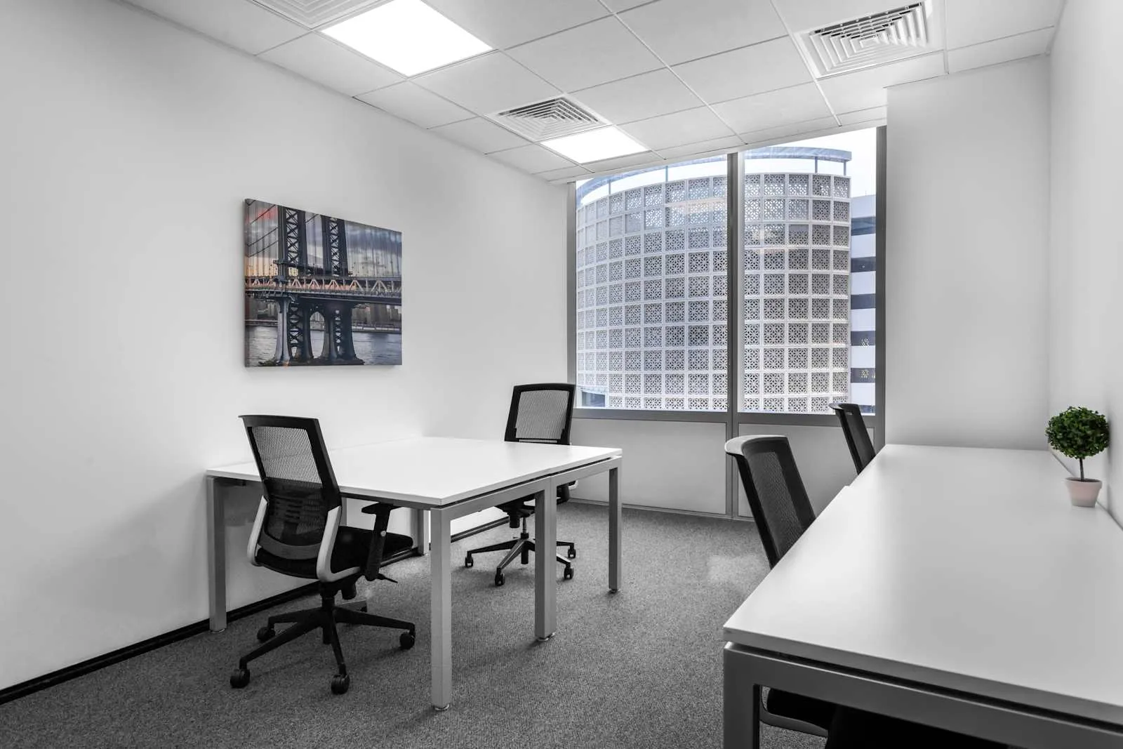 Regus Dubai, DWTC District Free Zone, Despacho privado con 4 puestos, Dubai