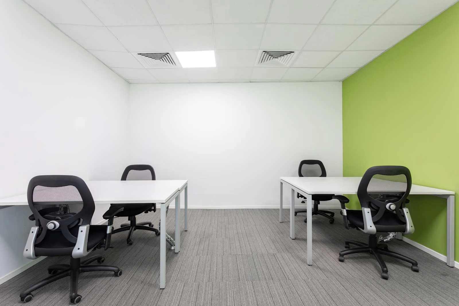 Regus DUBAI, The Greens, Private office, 4 desks, Media City, Dubai,