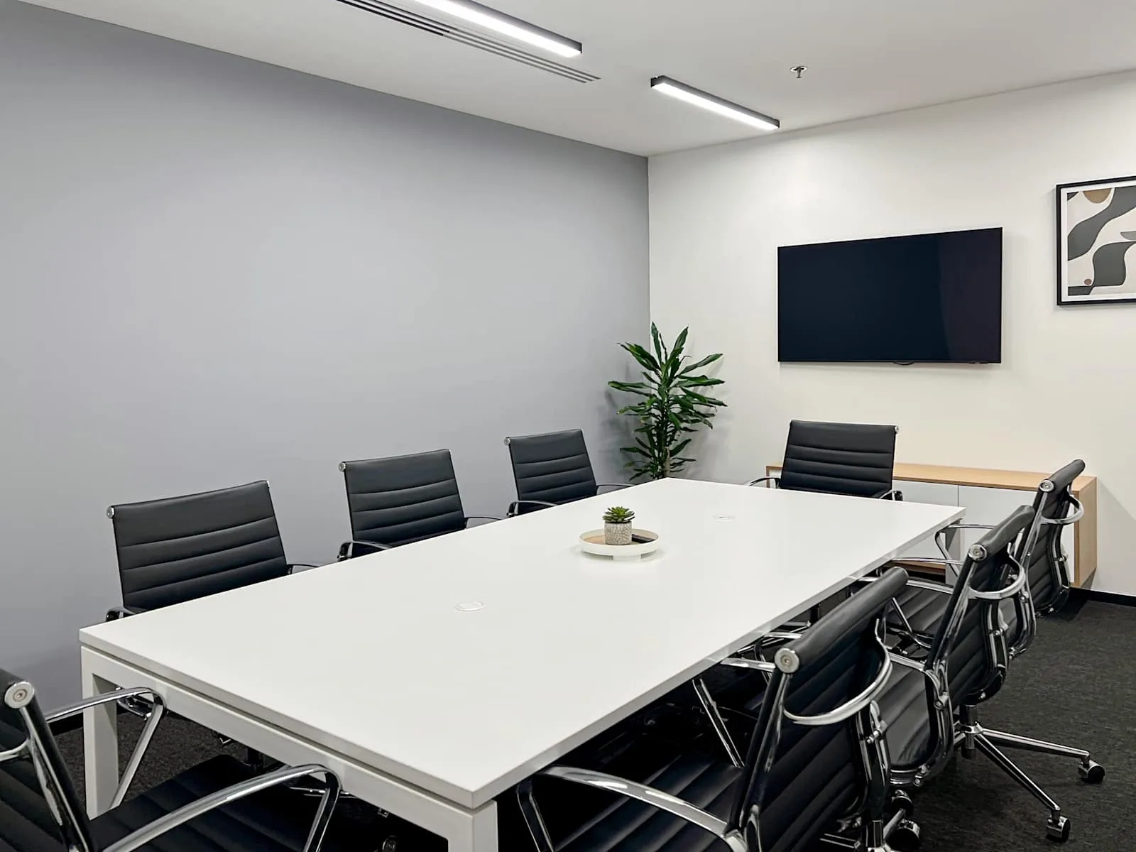 Regus Dubai, HDS Tower, Meeting room for 8 people, Media City, Dubai,