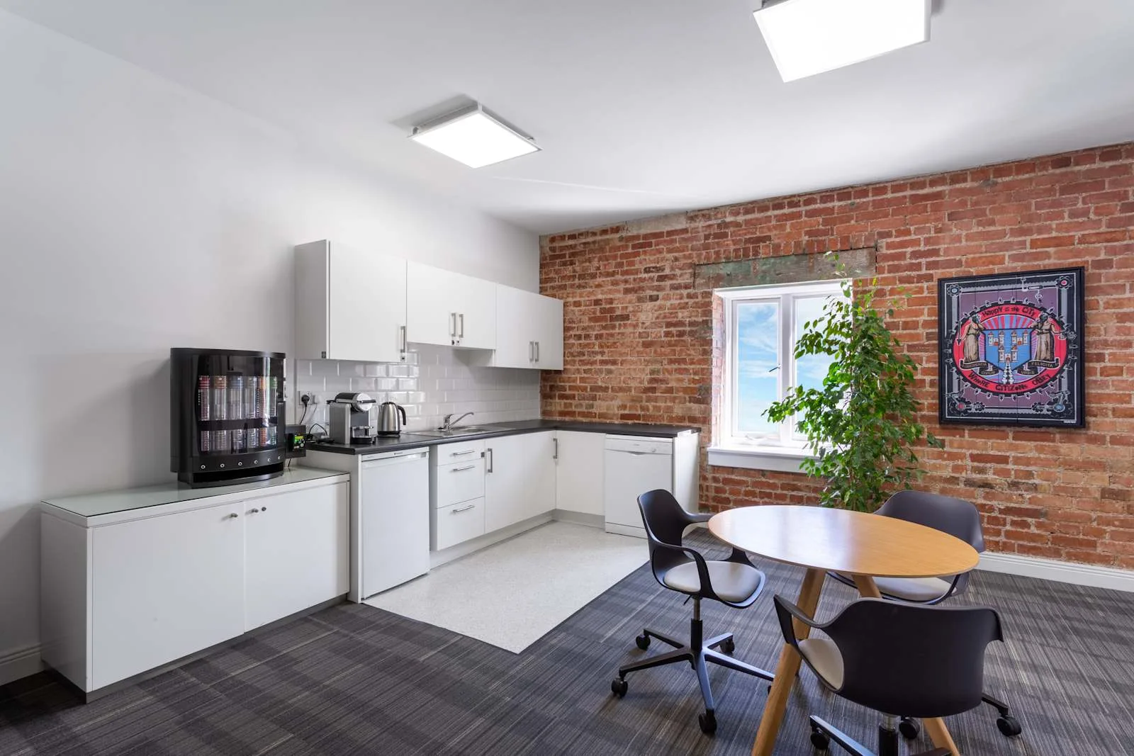 Regus DUBLIN, The Gables Foxrock, Kitchen, Dun Laoghaire