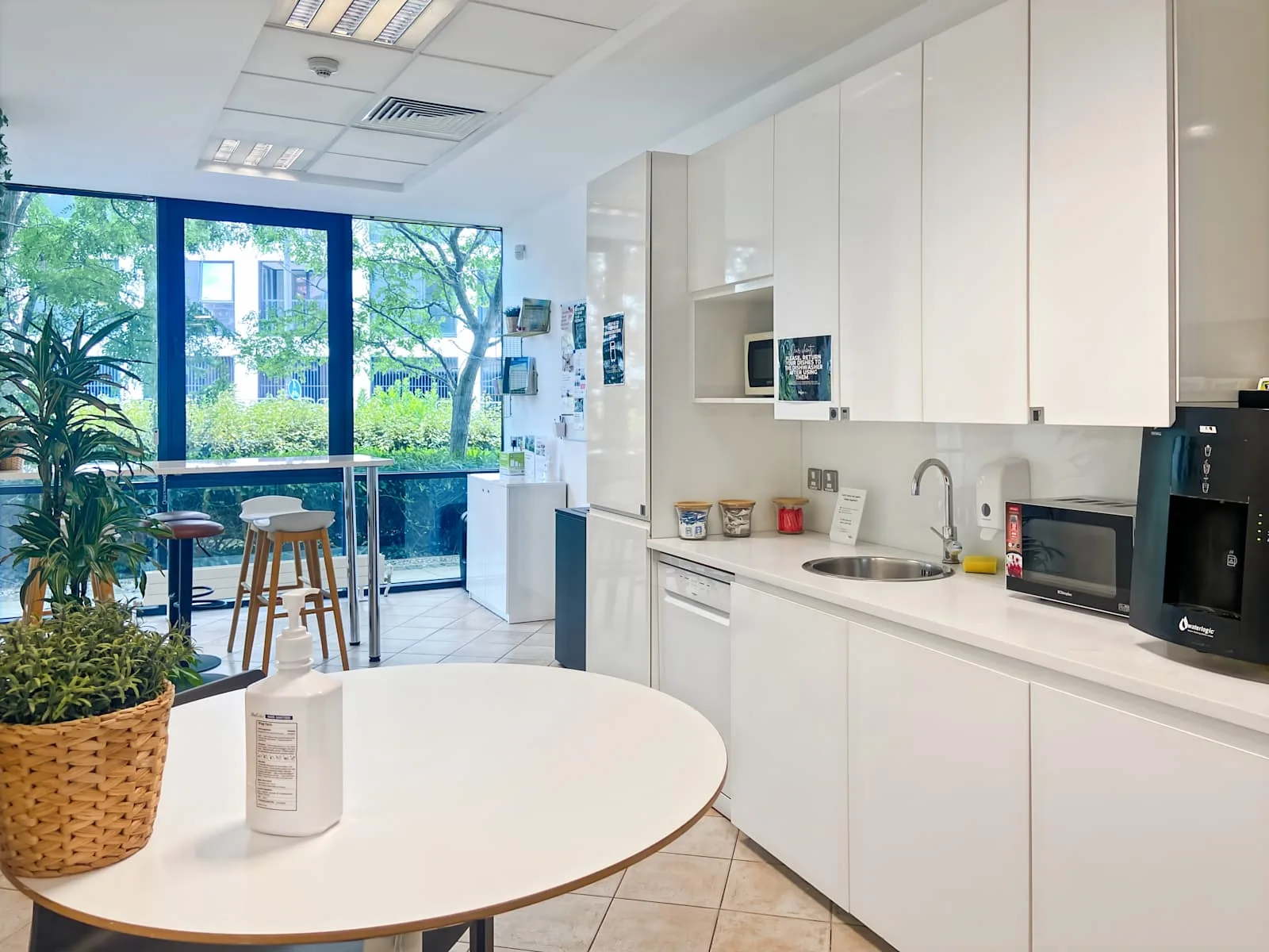 Regus DUBLIN, Santry, Kitchen, Dublin