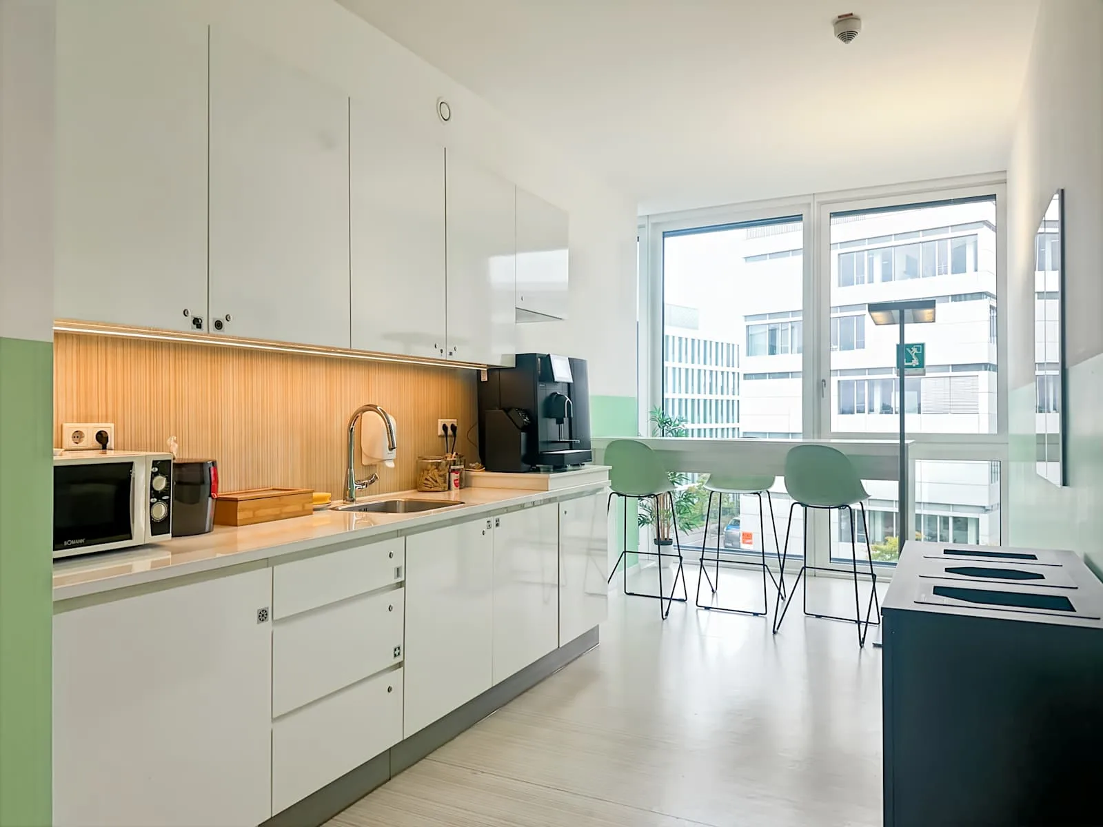 Regus DUSSELDORF, Airport City, Küche, Düsseldorf