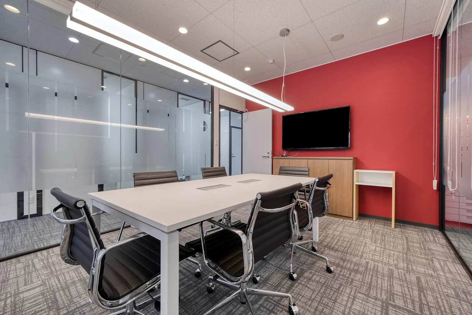 Regus EHIME, Matsuyamashiekimae, Meeting room for 6 people, Ehime