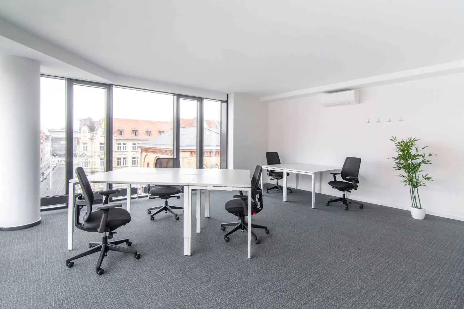 Regus ERFURT, Erfurt Hauptbahnhof, Privatbüro mit 5 Arbeitsplätzen, Erfurt