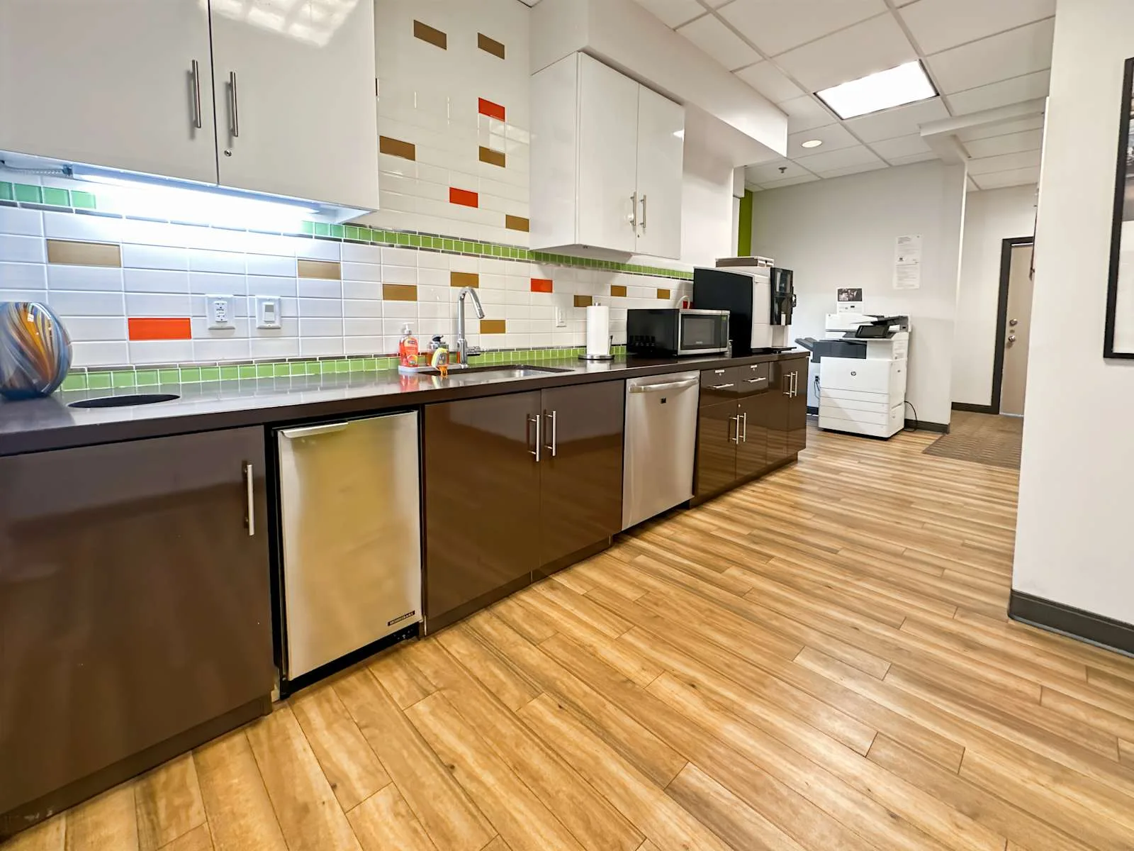 Regus FL, Boca Raton - Mizner Park, Kitchen, Boca Raton, FL