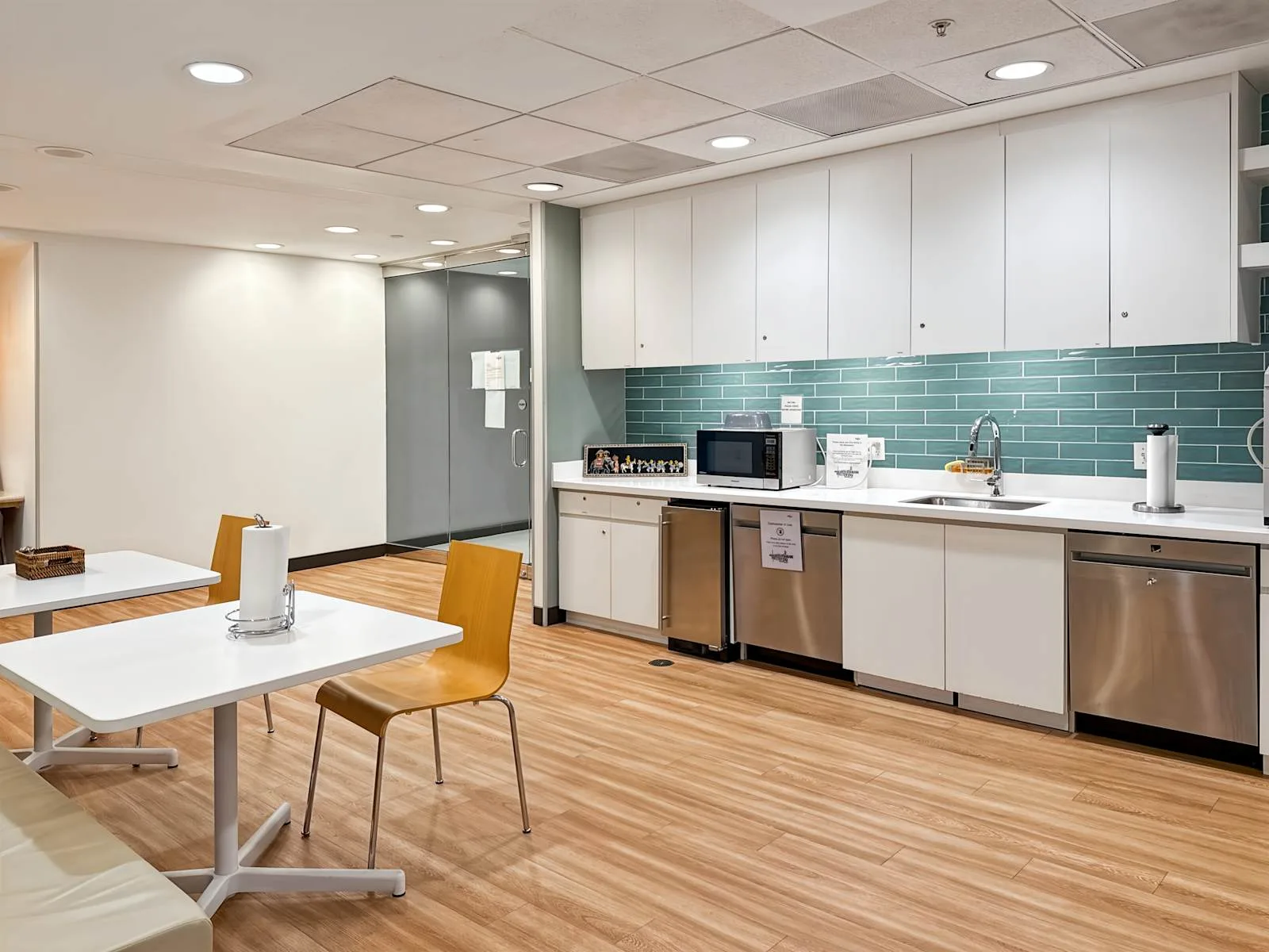 Regus FL, Fort Lauderdale - Sawgrass, Kitchen, Sunrise, FL