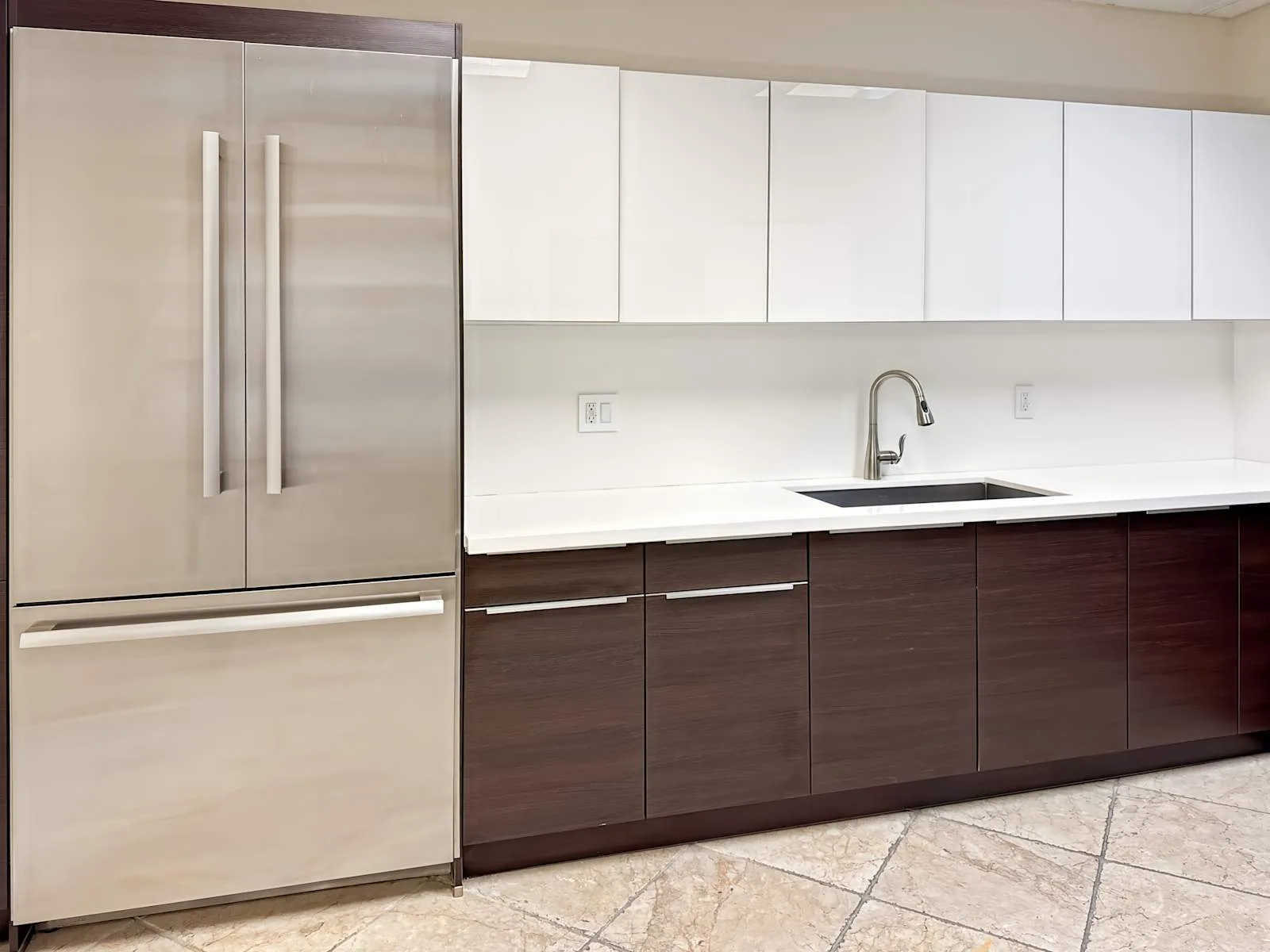 Regus FL, Hollywood - North Ocean Dr, Kitchen, Hollywood, FL