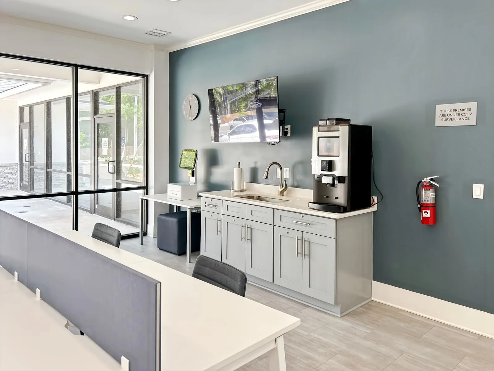 Regus FL, Jacksonville - Fortune Pky, Kitchen, Jacksonville, FL