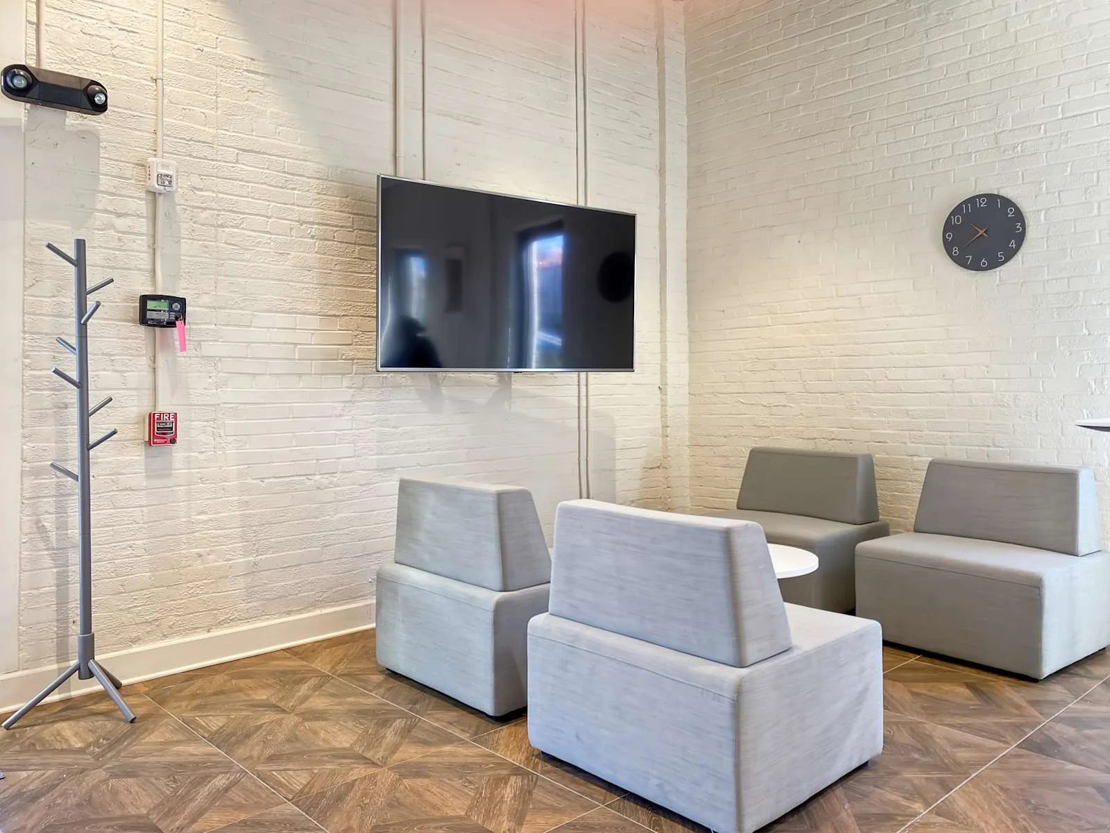 Regus FL, Lakeland - Massachusetts Ave, Lounge, Lakeland, FL