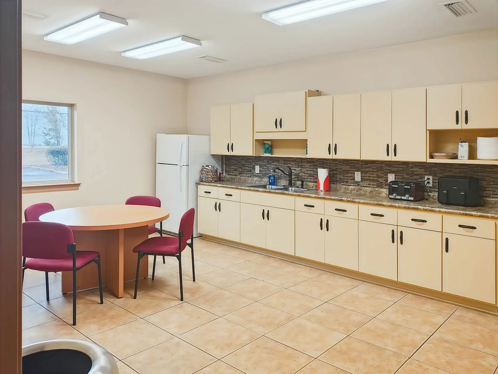 Regus FL, Milton - Opportunity Dr, Kitchen, Milton, FL