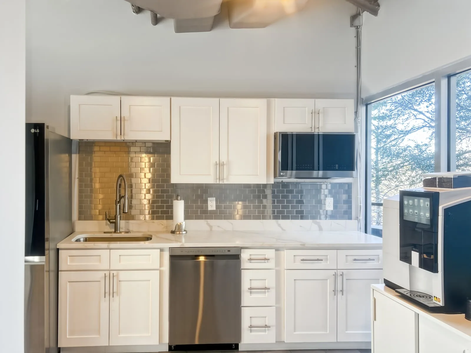 Regus FL, Neptune Beach - Marsh Point Rd, Kitchen, Neptune Beach, FL