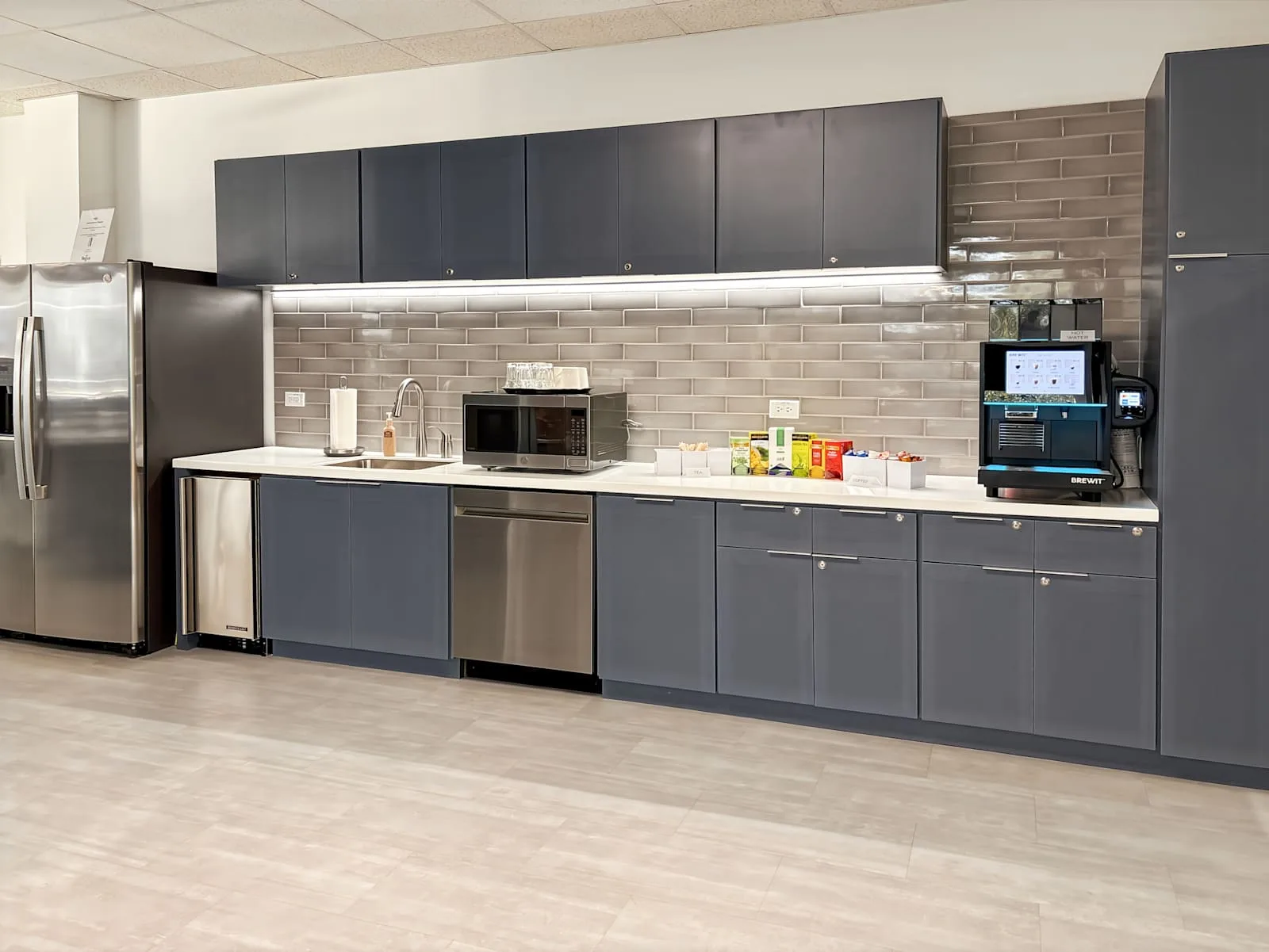 Regus FL, Palm Harbor - US Hwy 19, Kitchen, Palm Harbor, FL