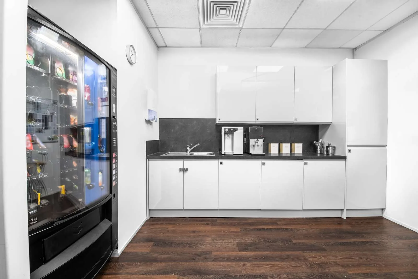 Regus FLEET, Ancells Business Park, Kitchen, Fleet