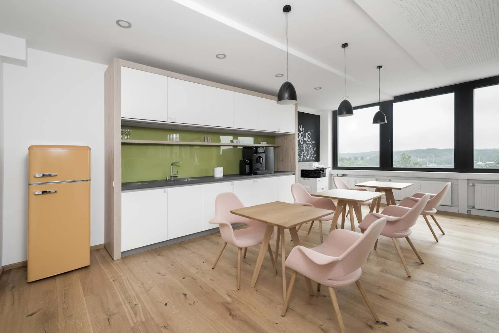 Regus FRANKFURT, Lyoner Stern, Kitchen, Frankfurt am Main
