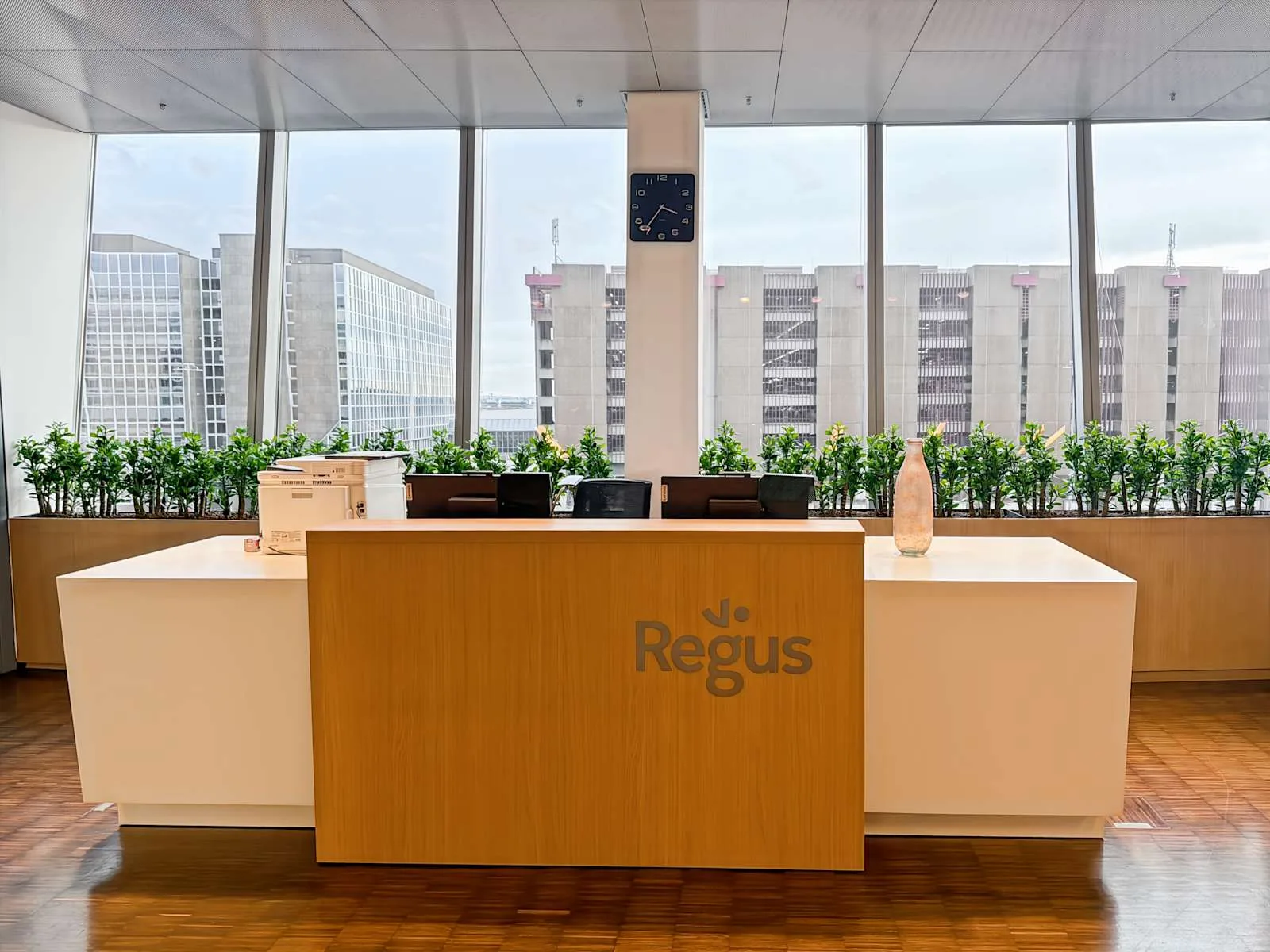 Regus FRANKFURT, THE SQUAIRE Conference Center, Empfang, Frankfurt am Main