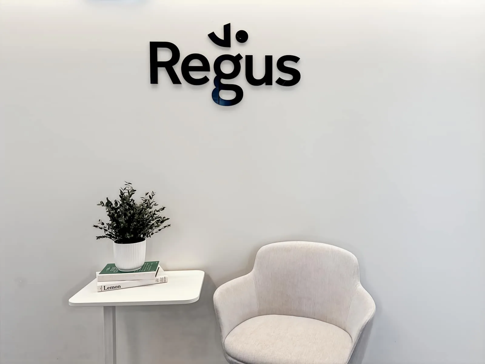 Regus Fredrikstad, Rolvsøy, Reception, Fredrikstad