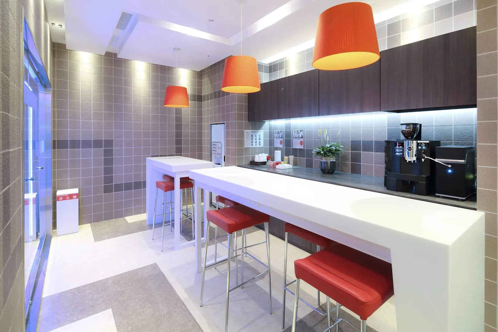 Regus FUKUOKA, JR JP Hakata Building、キッチン、福岡