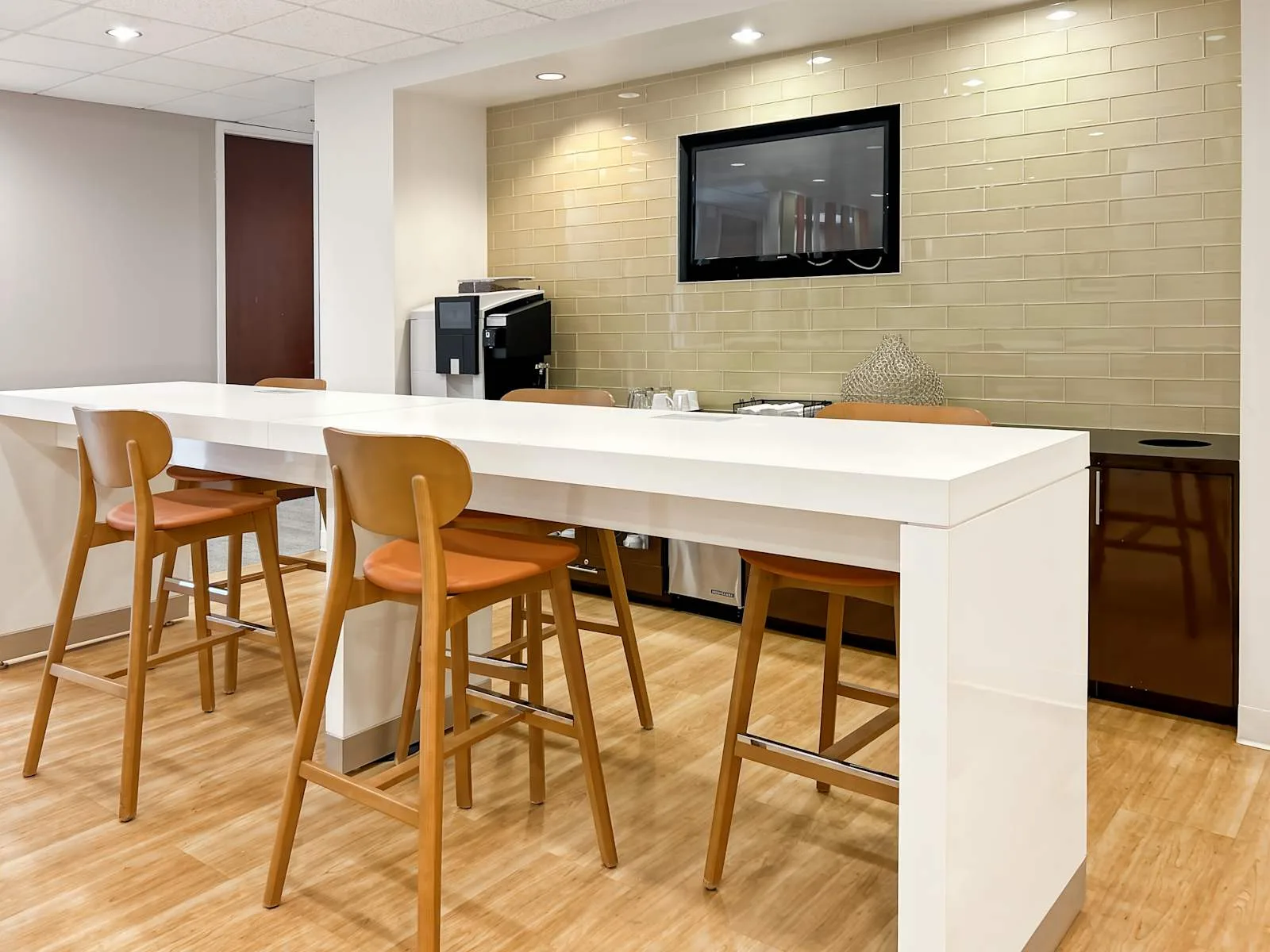 Regus GA, Atlanta - 260 Peachtree, Kitchen, Atlanta, GA