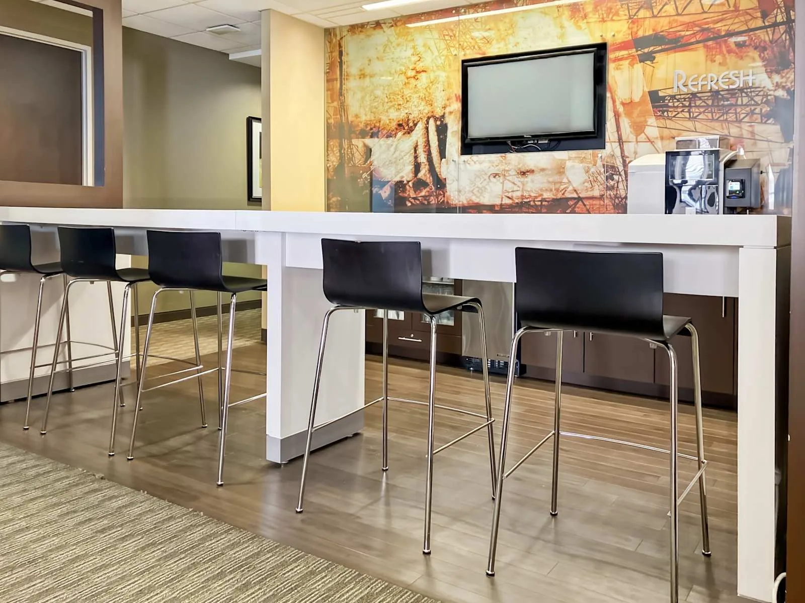 Regus GA, Savannah - Bull Street, Cafeteria, Savannah, GA