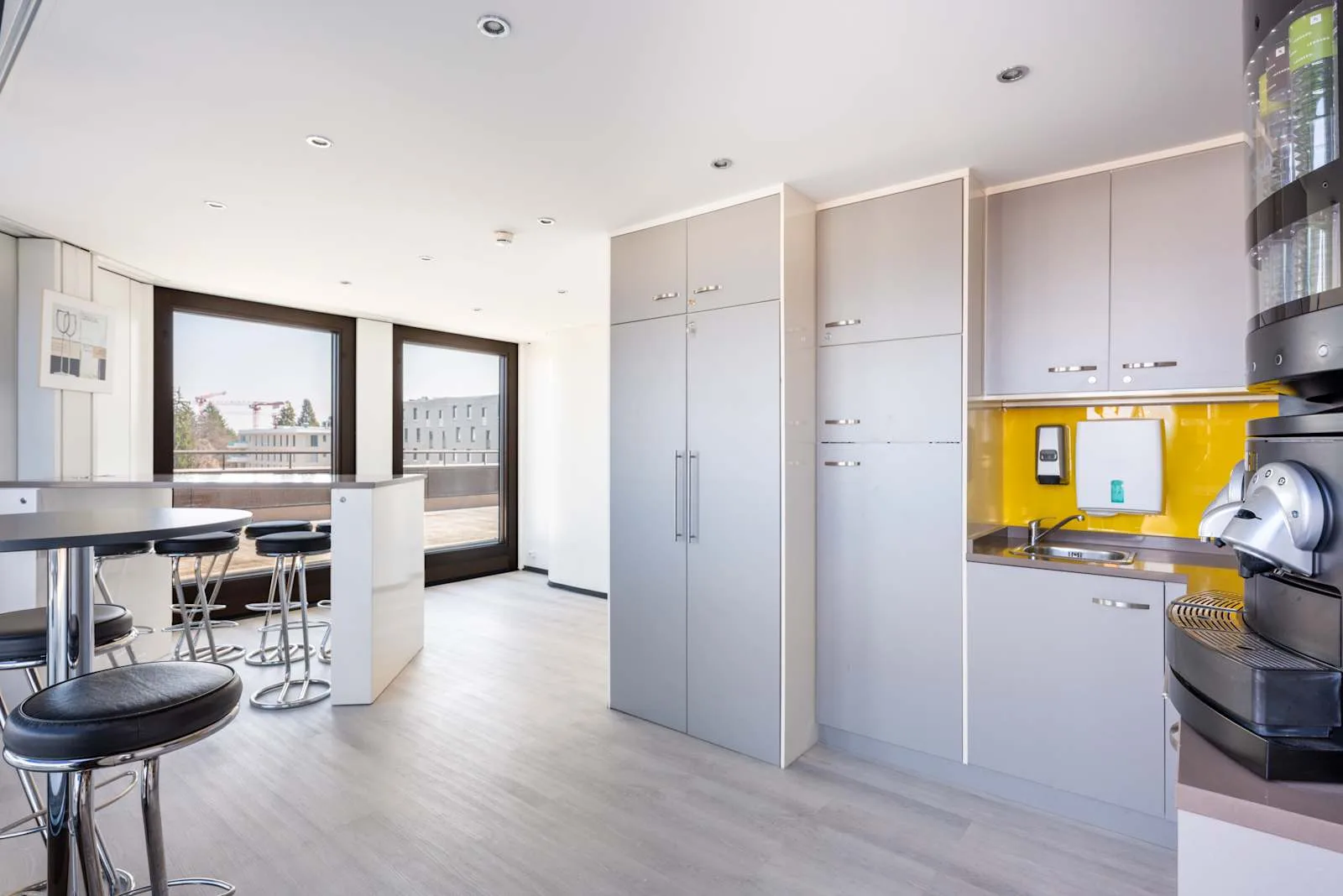 Regus GENEVA, Balexert Tower, Küche, Genf