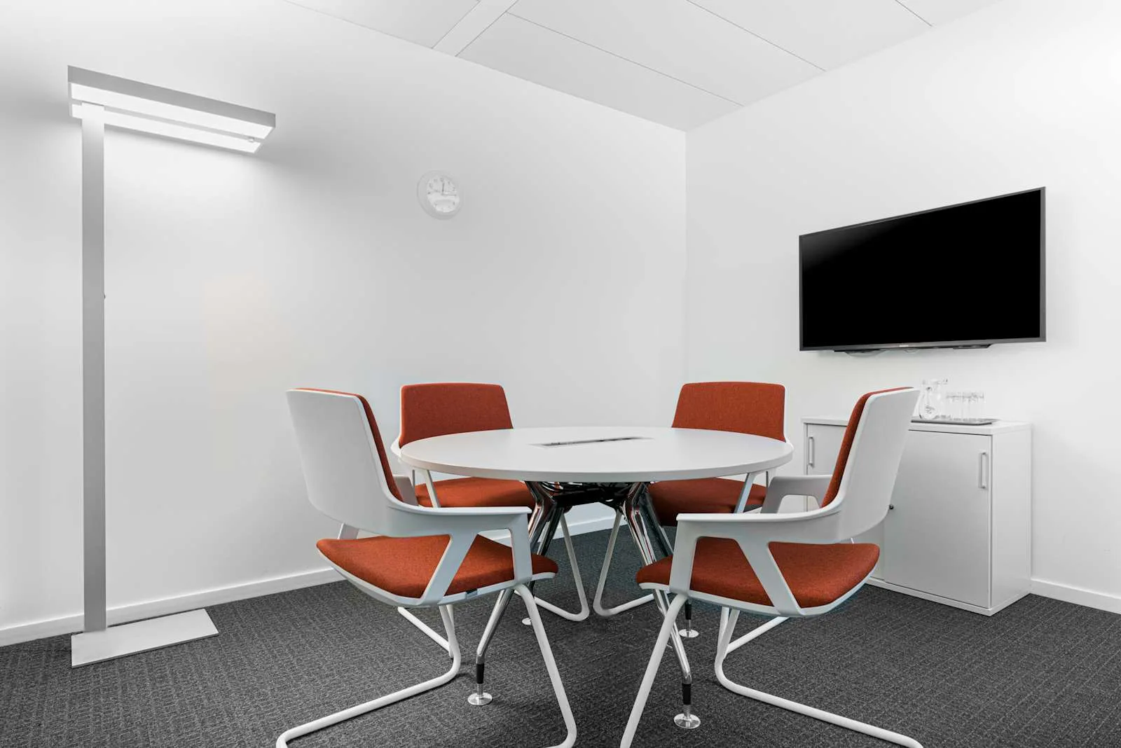 Regus GENEVA, Rhone 8, Besprechungsraum für 4 Personen, Genf