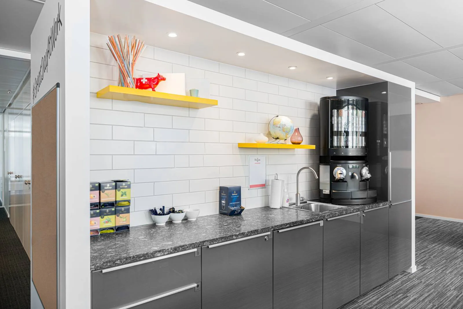 Regus GENEVA, Rhone 8, Kitchen, Geneva