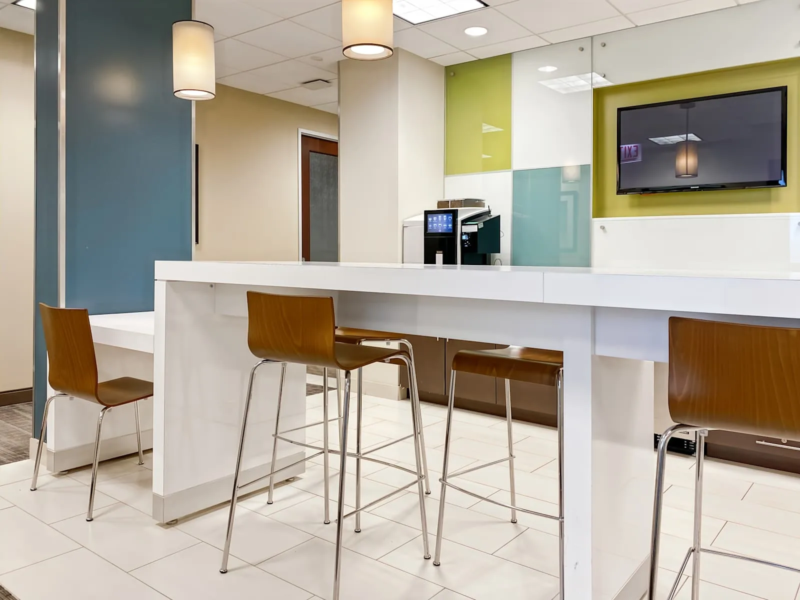 Regus IL, Glenview - Prairie Glen, Kitchen, Glenview, IL