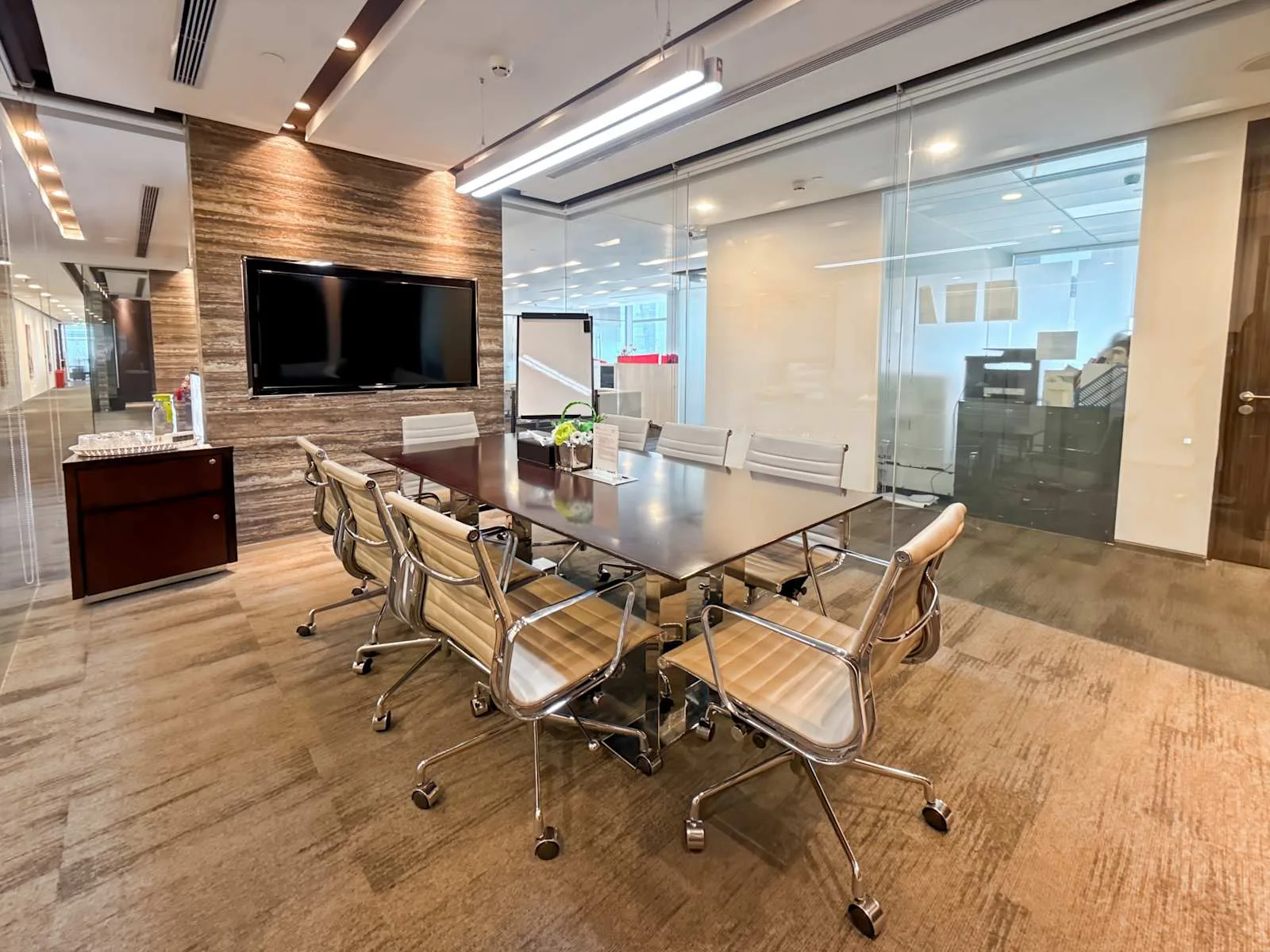 Regus GUANGZHOU, Kingold Century Centre, Meeting room for 8 people, Guangzhou