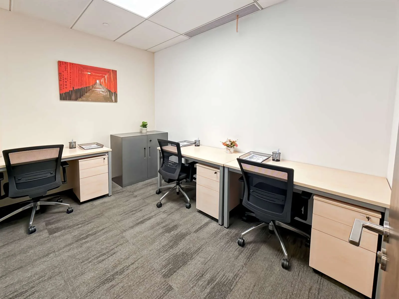 Regus GUANGZHOU, Kingold Century Centre, Private office, 3 desks, Guangzhou