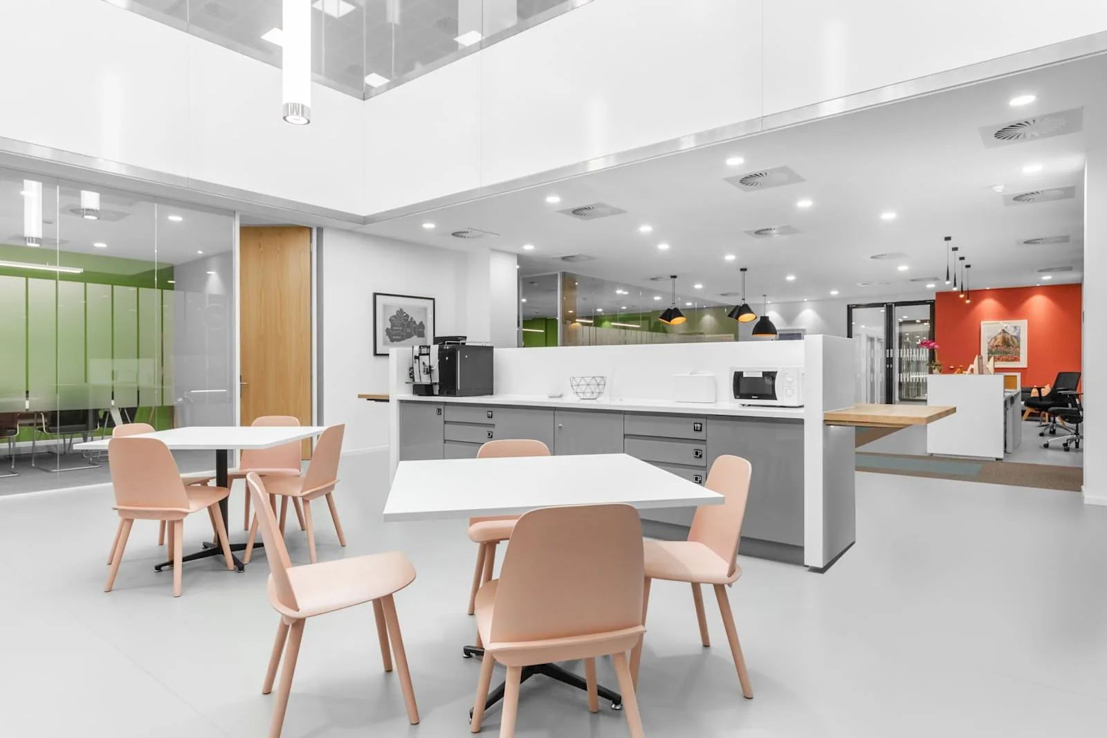 Regus GUILDFORD, Business Park Bldg 2, Cafeteria, Guildford