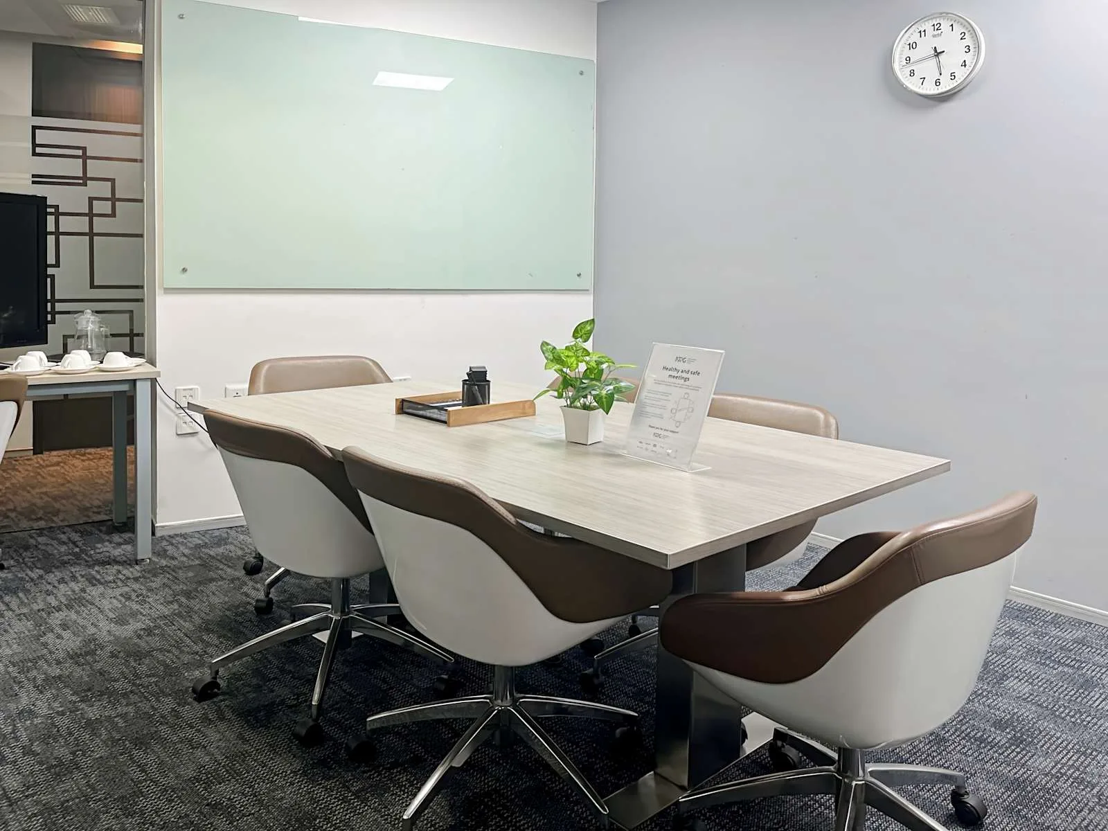 Regus GURGAON, Sohna Road, Meeting room for 6 people, Gurugram