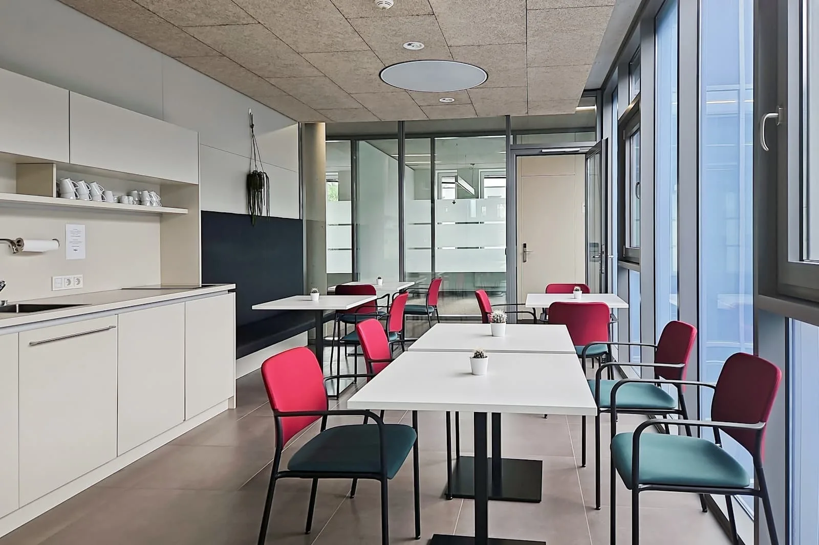 Regus Hall in Tirol, Hall Haus, Cafeteria, Hall in Tirol