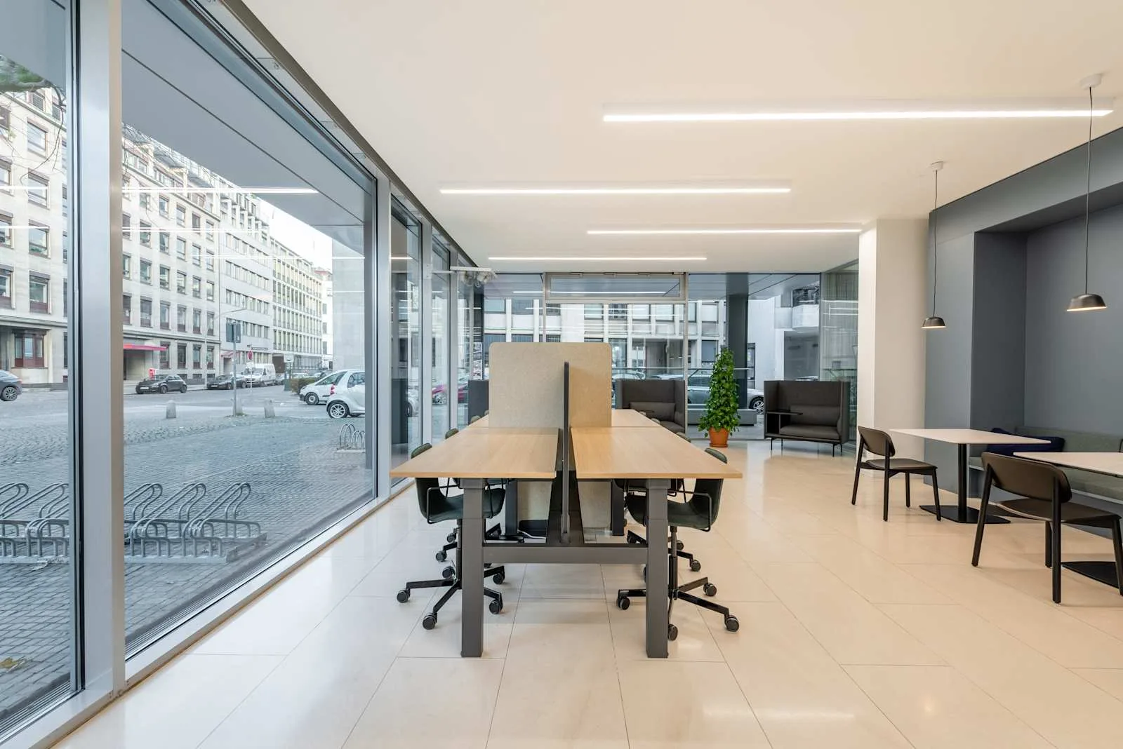 Regus HAMBURG, Speicherstadt, Open-plan office, Hamburg