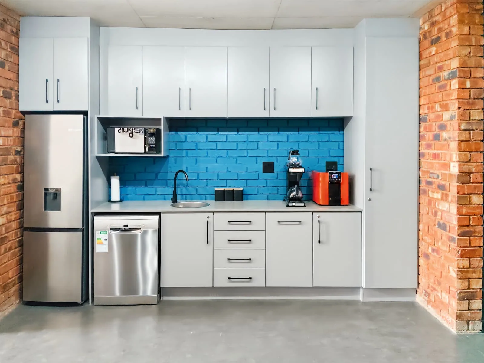 Regus Hartbeespoort, Beethoven St, Kitchen, Hartbeespoort