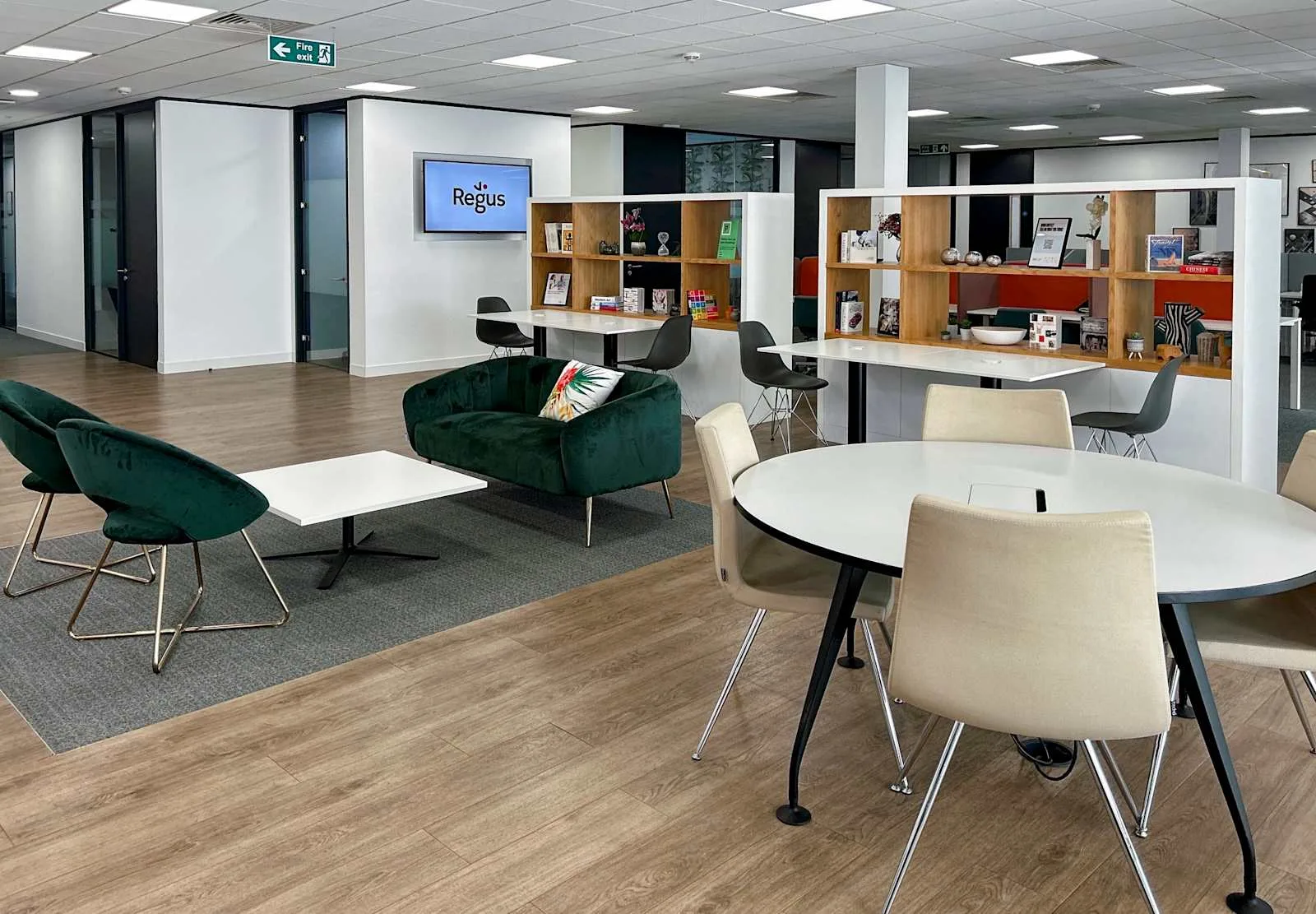 Regus HIGH WYCOMBE, Stokenchurch Business Park, Espace de coworking, Chinnor