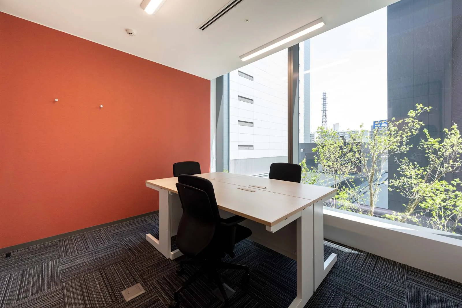 Regus HIROSHIMA, Ekimae, Private office, 3 desks, Hiroshima