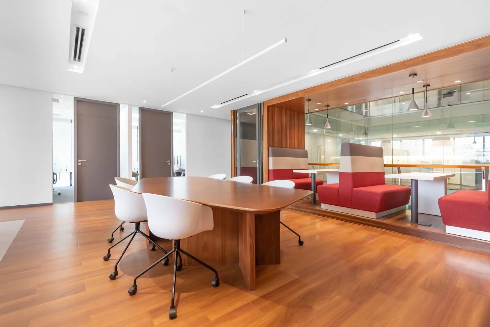 Regus HO CHI MINH CITY, M-Building, Meeting room for 6 people, Ho Chi Minh City