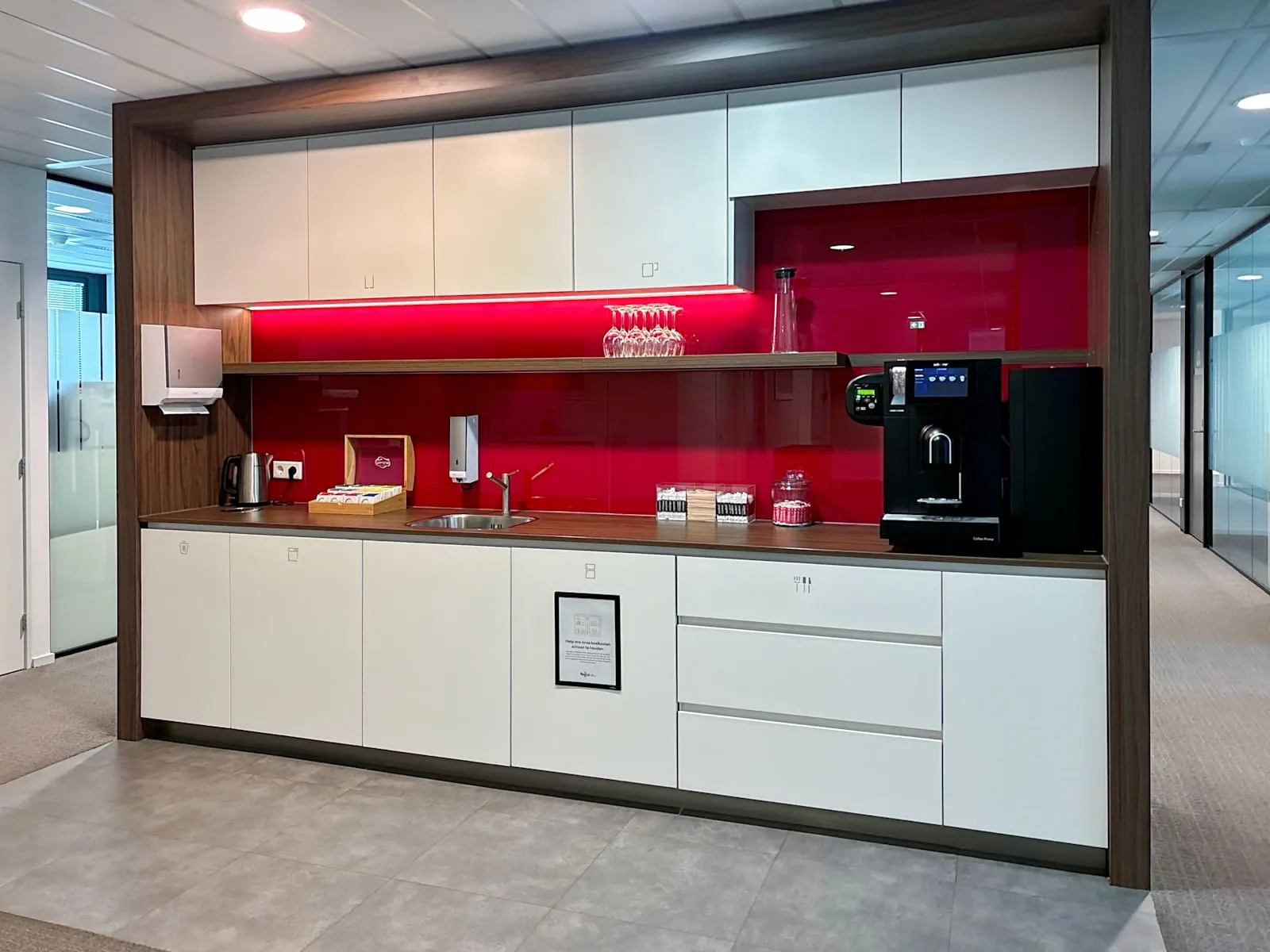 Regus HOOFDDORP, Azura, Kitchen, Hoofddorp