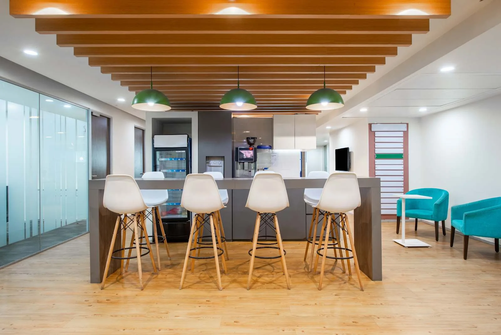 Regus HYDERABAD, Manjeera Trinity, Cafeteria, Hyderabad