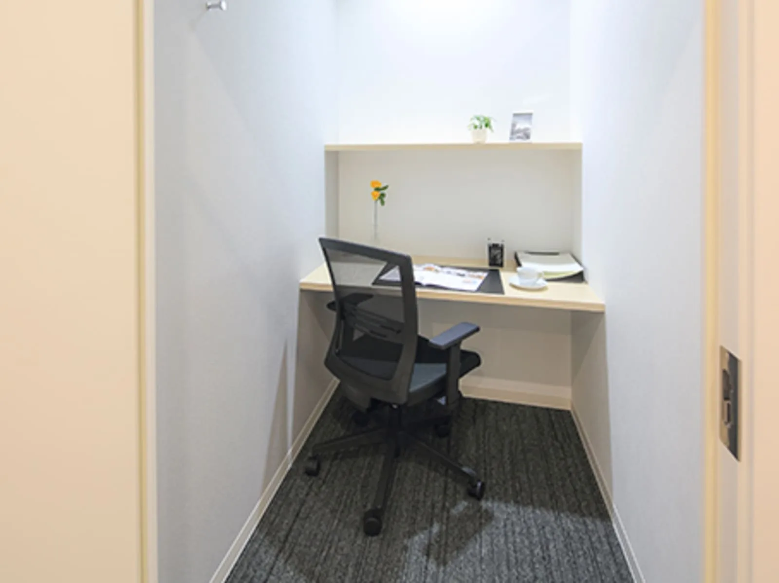 Regus HYOGO, Hankyu Itami Station、電話ブース、兵庫