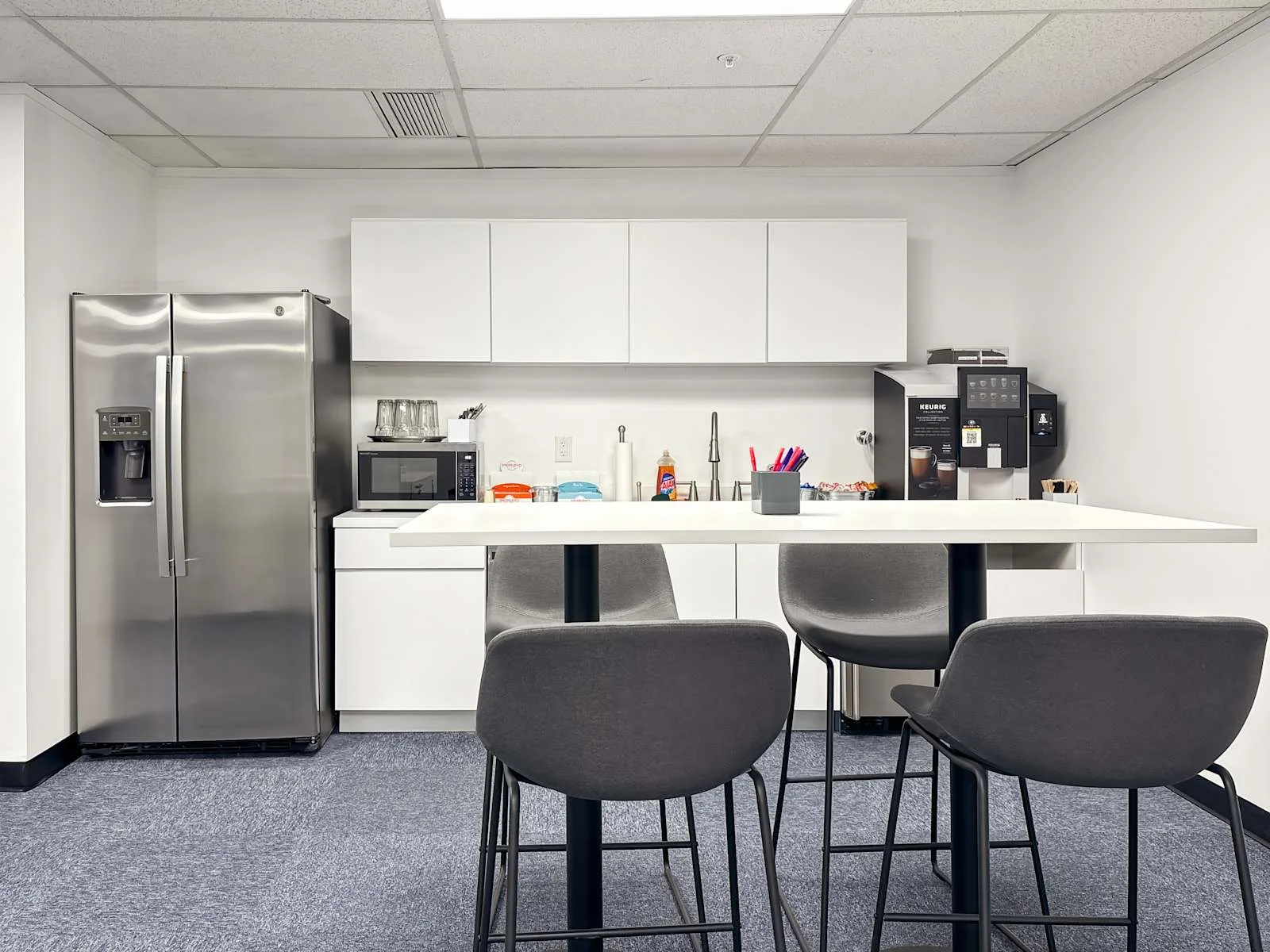 Regus IA, West Des Moines - One Corporate Place, Kitchen, West Des Moines, IA