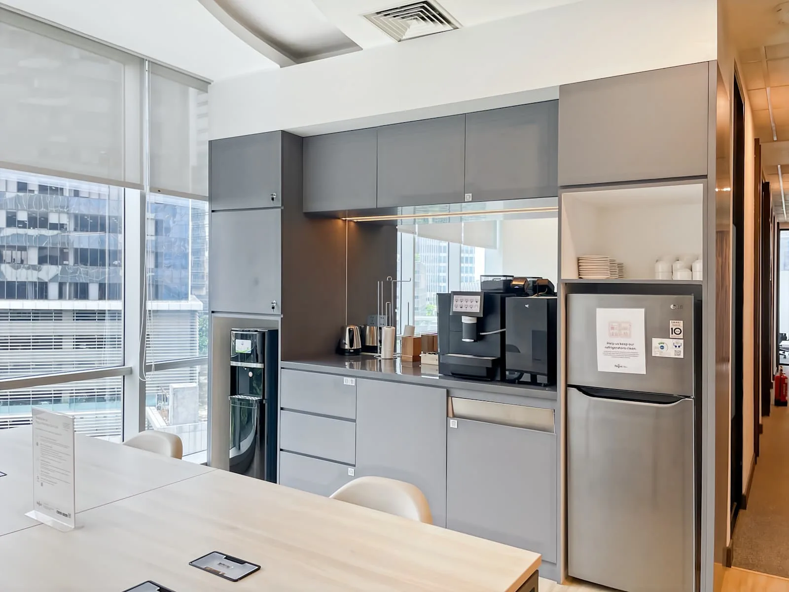 Regus Jakarta, Menara Sunlife, Dapur, Jakarta