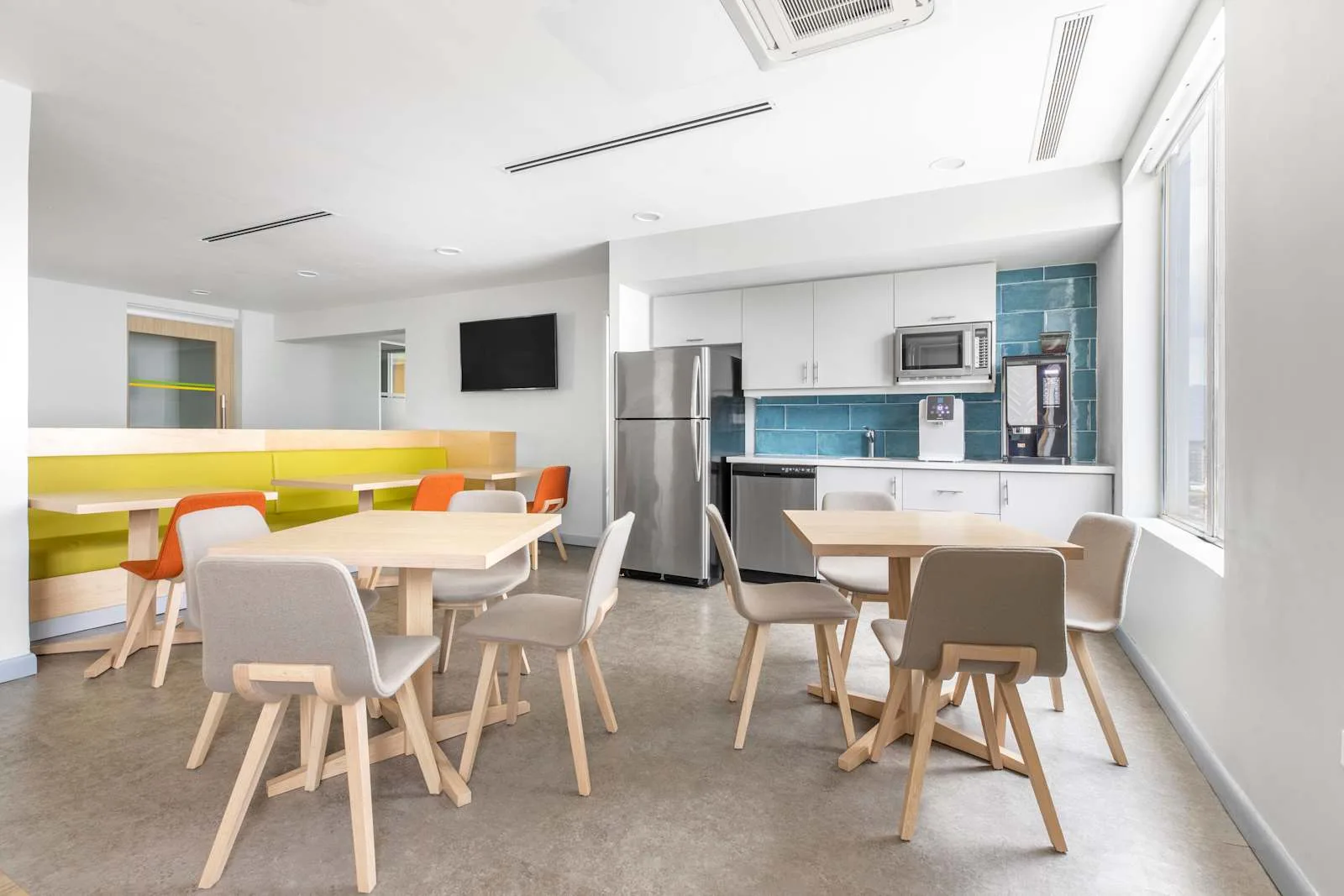 Regus JAMAICA, Kingston, New Kingston, Cafeteria, Kingston