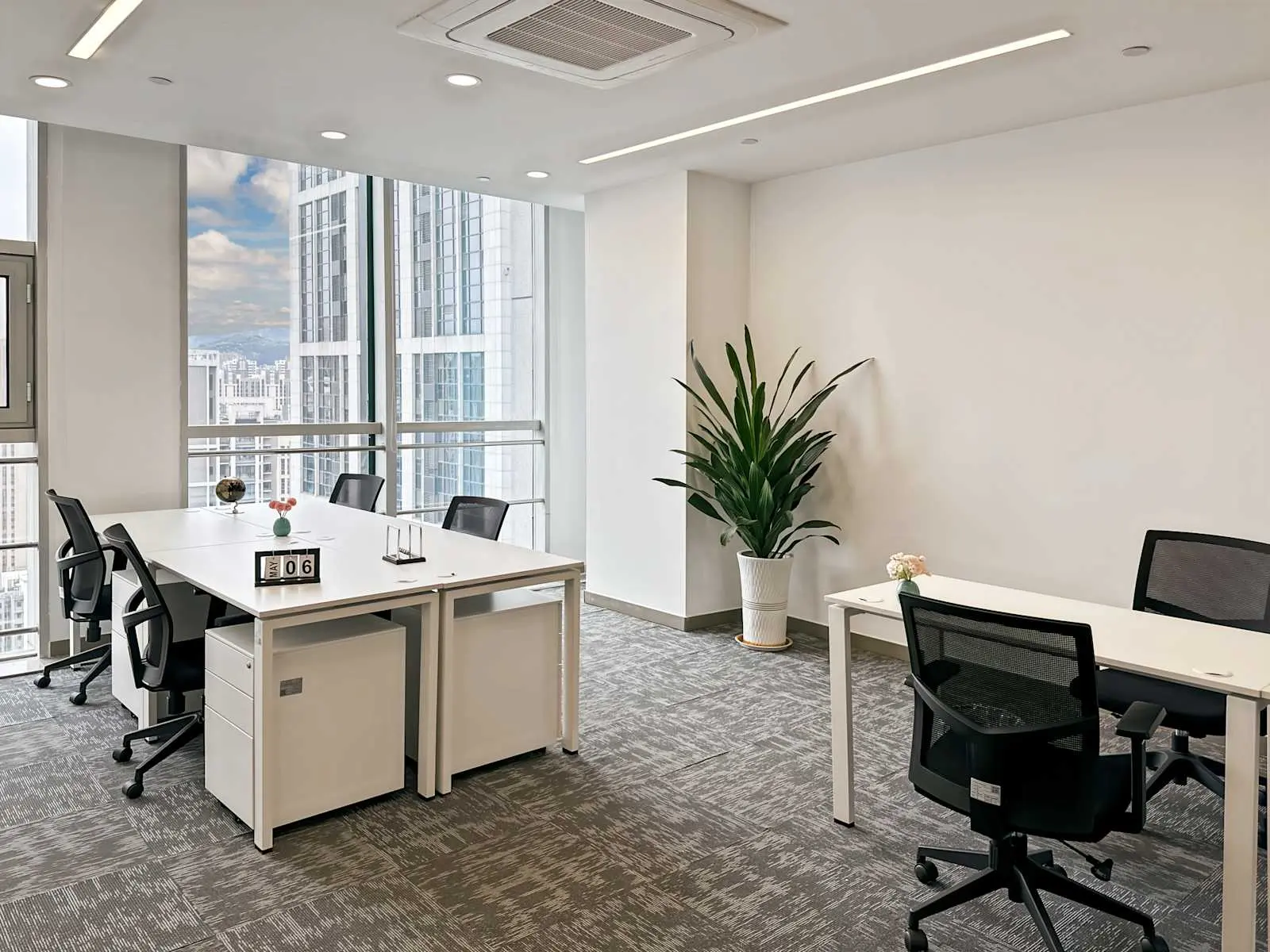 Regus Jinan, Railway Fund Building, Private office, 6 desks, Jinan
